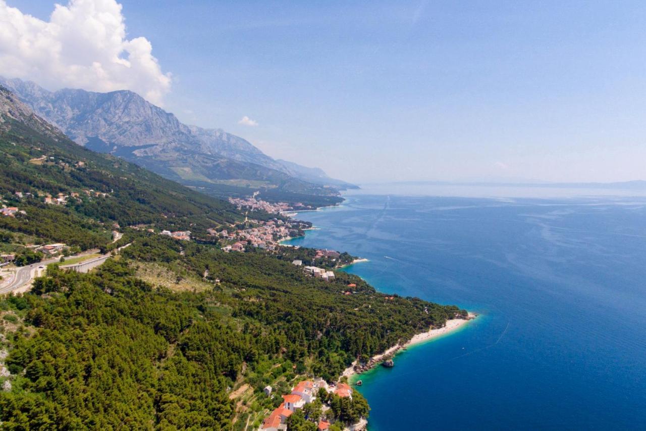 Apartments With A Parking Space Brela, Makarska - 18495 מראה חיצוני תמונה